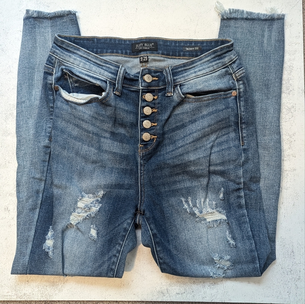 Judy Blue Light Wash Frayed Hem Skinny Fit Jeans